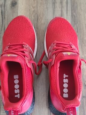 Men's Red Running Sneakers - BOOST Comfort